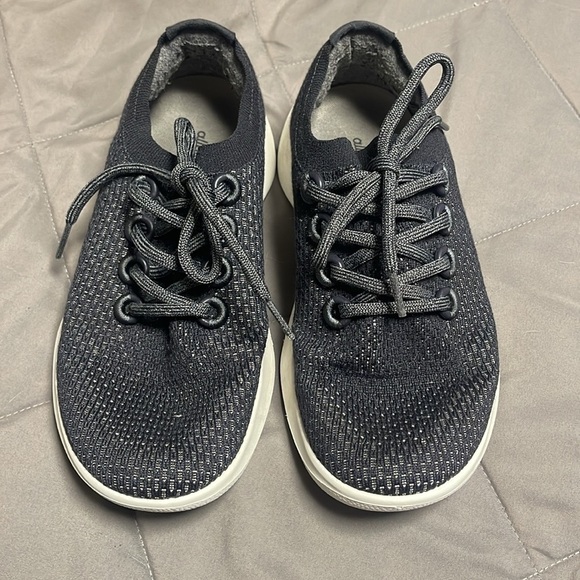 Allbirds Tree Dasher 1 in Dark Blue Size 8.5 Womens - Picture 2 of 13